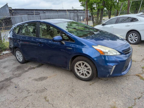 2012 Toyota Prius v Five