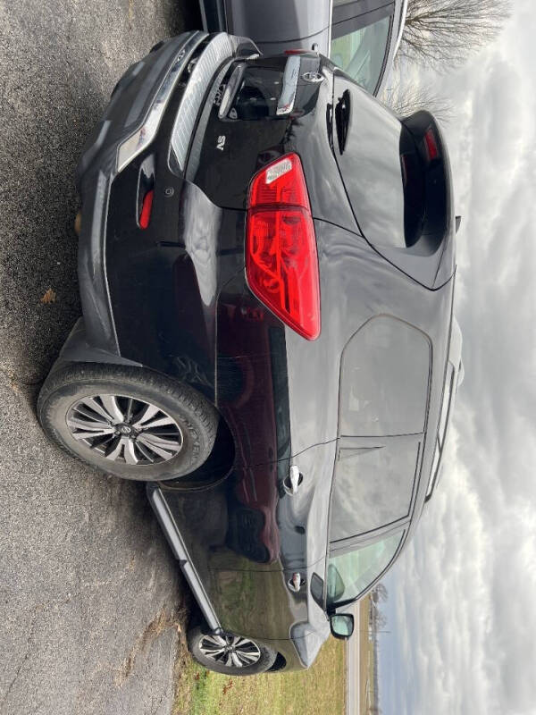 2020 Nissan Pathfinder SV