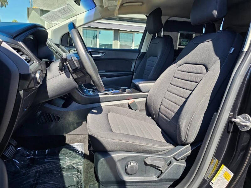 2017 Ford Edge SE