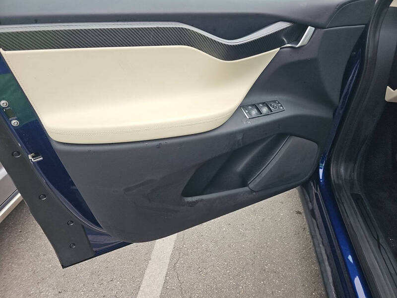 2018 Tesla Model X 75D