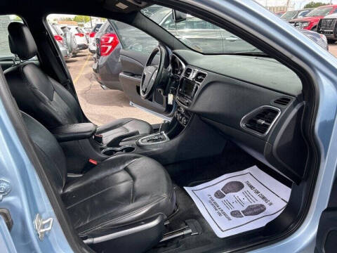 2012 Chrysler 200 Limited