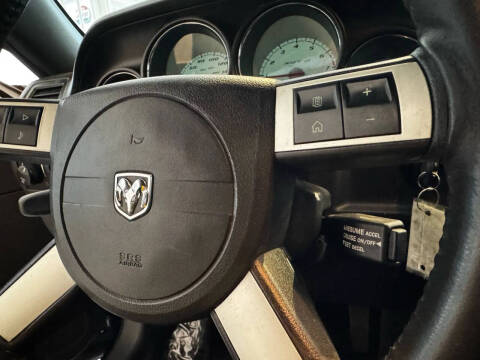 2010 Dodge Challenger SRT8