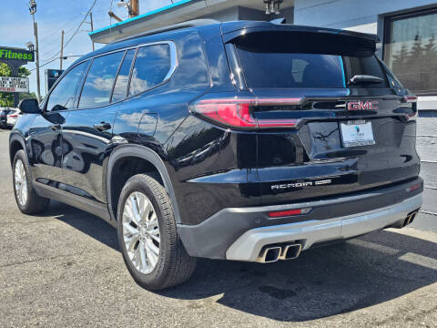 2024 GMC Acadia Elevation