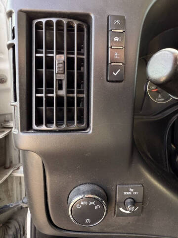 2016 GMC Savana 2500