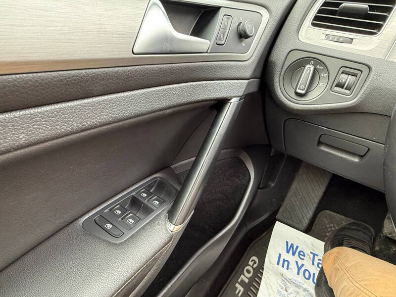 2017 Volkswagen Golf TSI Wolfsburg Edition