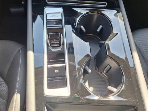 2025 Volkswagen Atlas SE