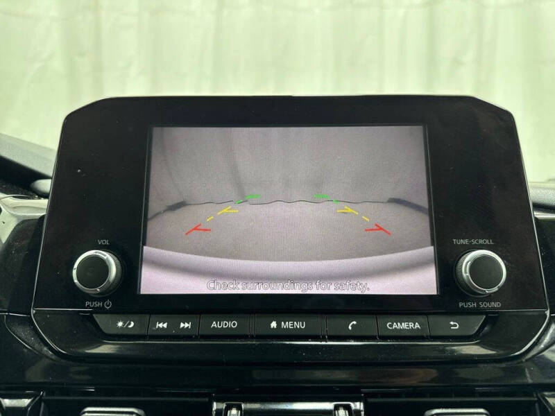 2022 Nissan Pathfinder S