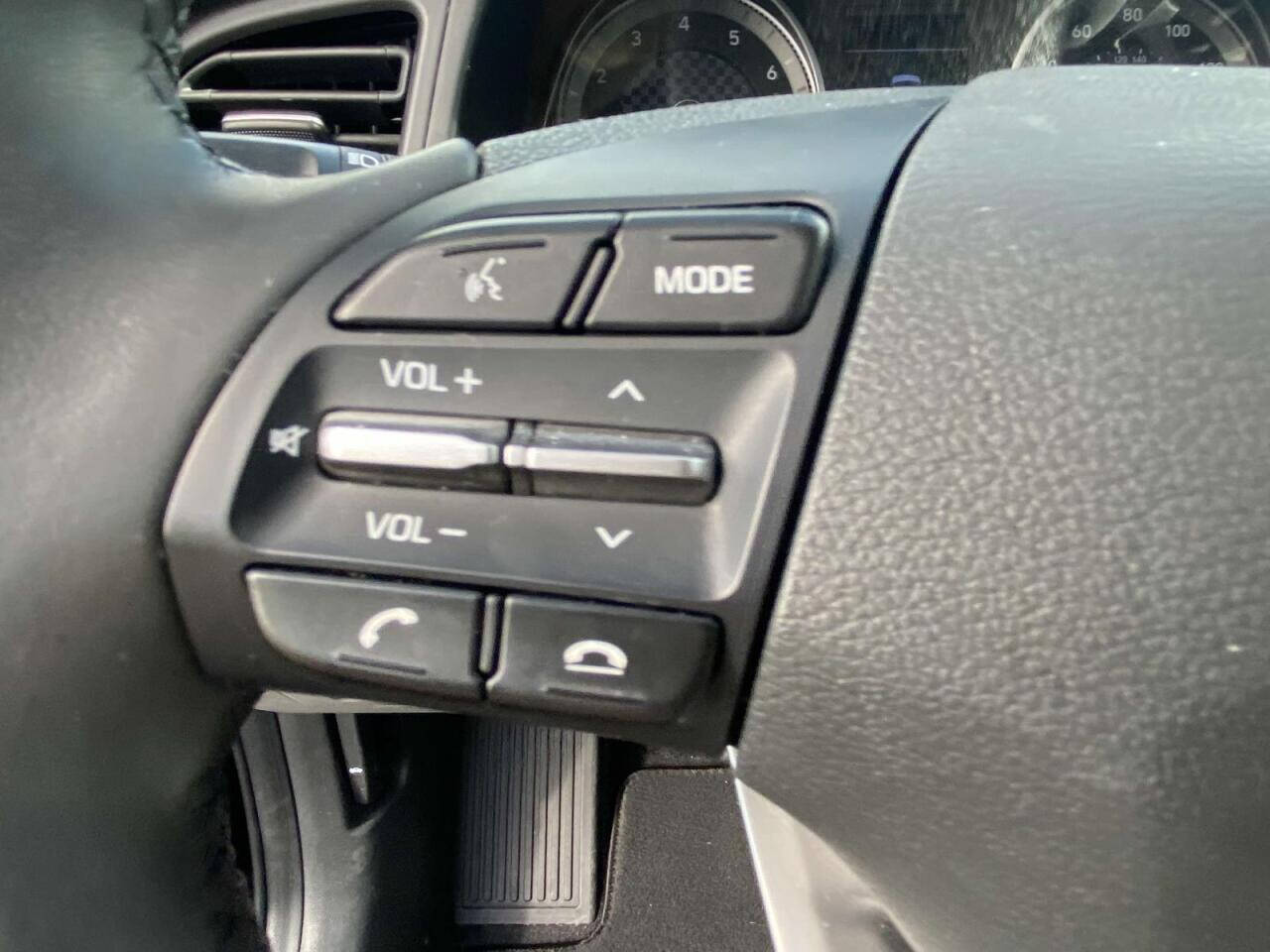 2020 Hyundai Elantra  - $22,600