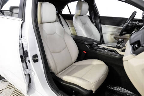 2021 Cadillac CT4 Luxury