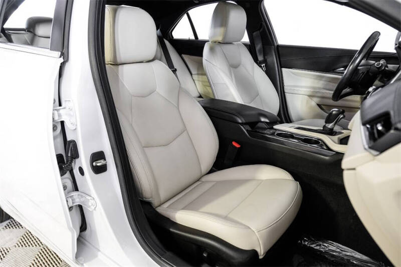 2021 Cadillac CT4 Luxury