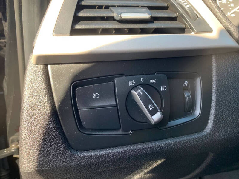 2014 BMW 3 Series 320i