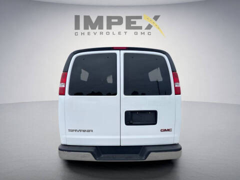 2025 GMC Savana LT 3500