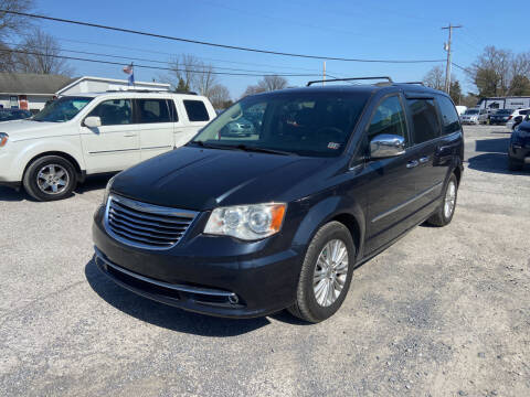 2014 Chrysler Town and Country for sale at US5 Auto Sales in Shippensburg PA