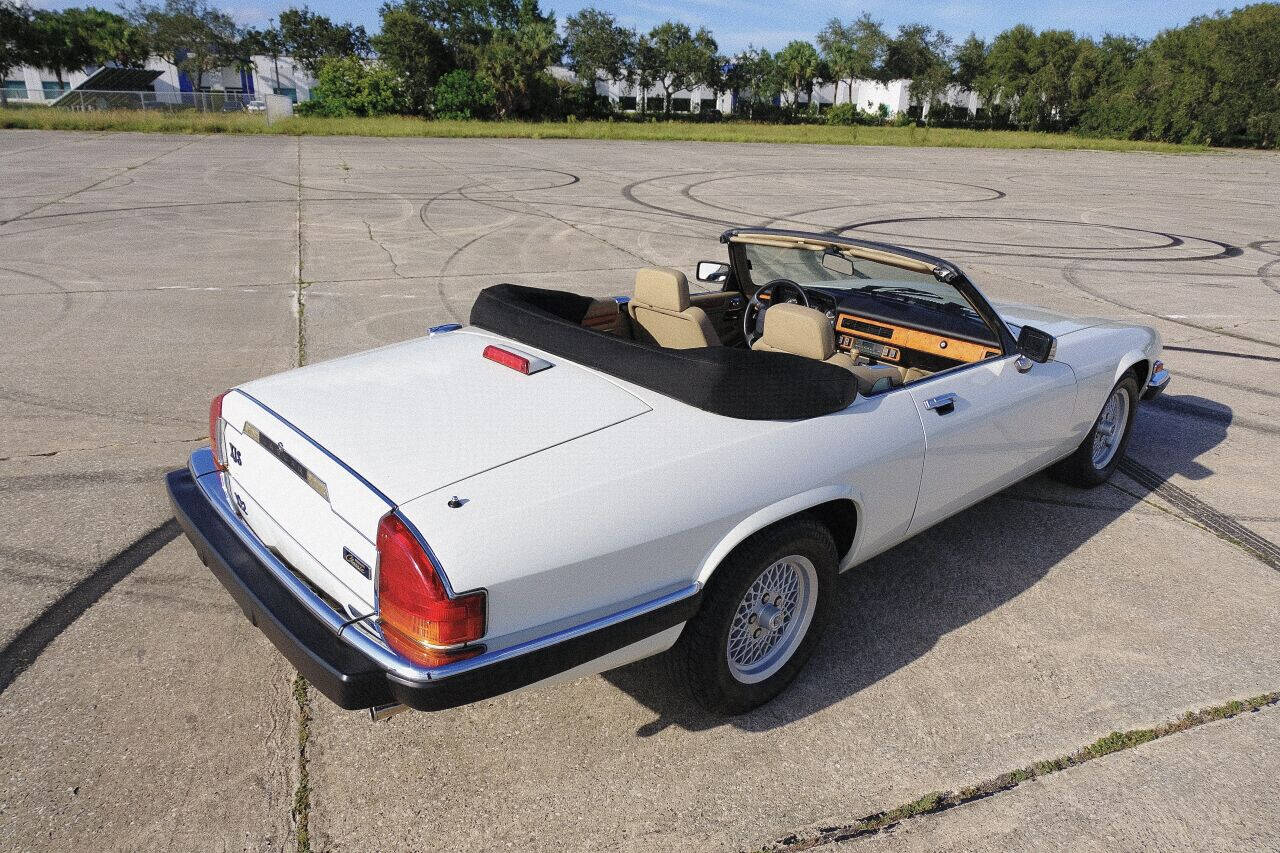 1991 Jaguar XJ-Series 12