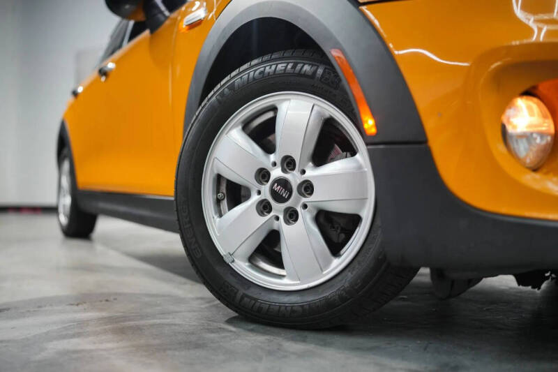 2016 MINI Hardtop 4 Door Cooper