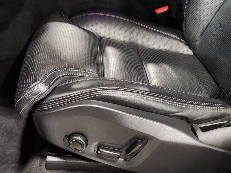 2022 Volvo XC90 T6 Inscription 6-Passenger