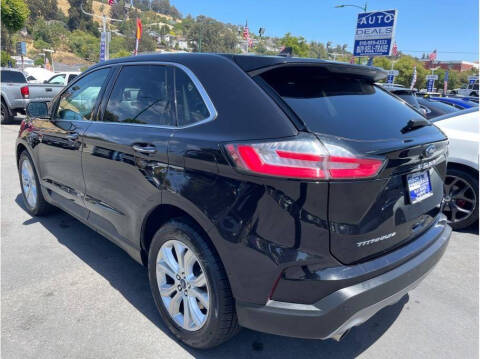 2022 Ford Edge Titanium