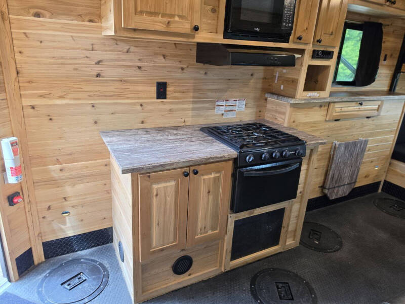 2019 Glacier  A164RD