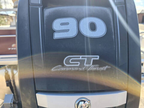 2018 Sun Tracker FISHING BARGE 20 DLX