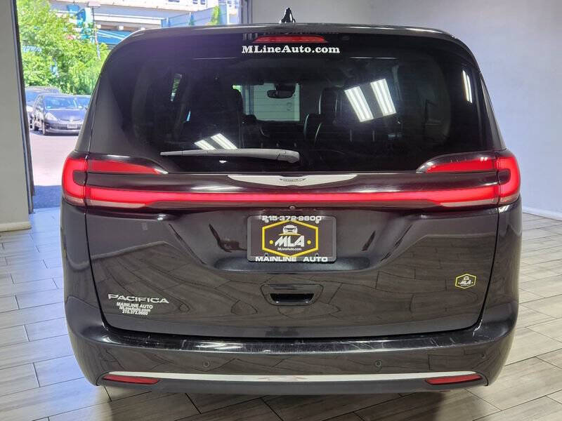 2023 Chrysler Pacifica Touring L