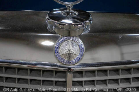 1975 Mercedes-Benz 280-Class