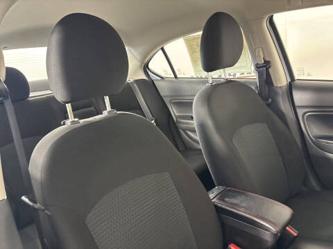 2024 Mitsubishi Mirage G4 ES