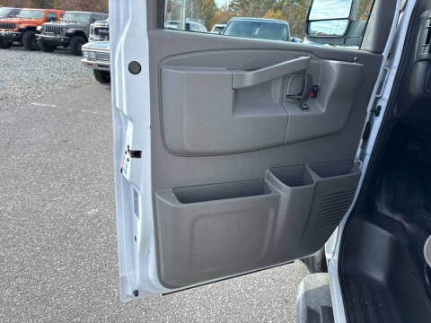 2023 Chevrolet Express 2500