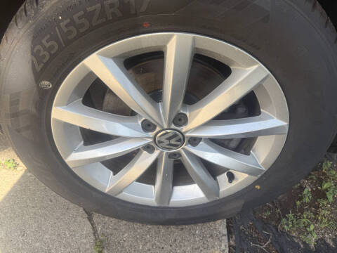 2017 Volkswagen Tiguan 2.0T Wolfsburg Edition