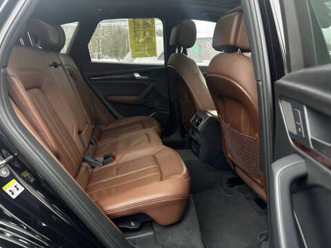 2018 Audi Q5 2.0T quattro Premium Plus