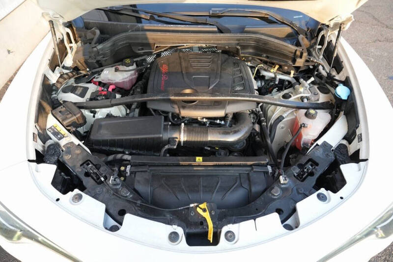 2019 Alfa Romeo Stelvio Ti Sport