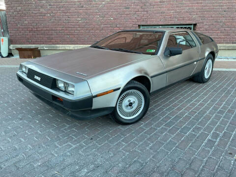 1983 DeLorean DMC-12