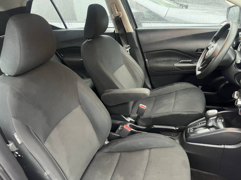 2024 Nissan Kicks S