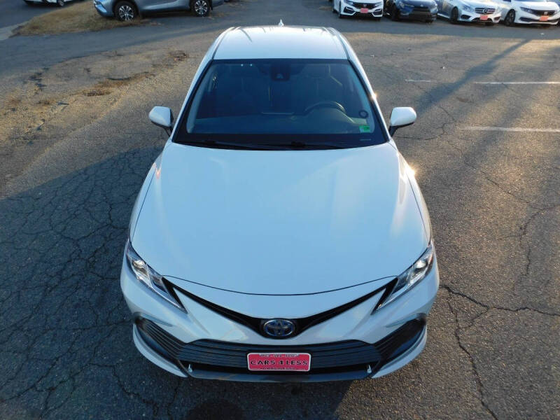 2022 Toyota Camry Hybrid LE