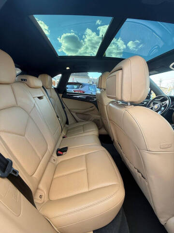 2018 Porsche Macan S