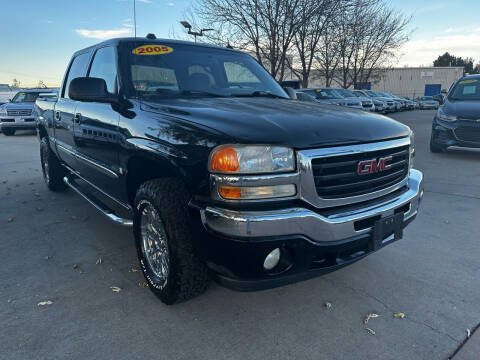 2005 GMC Sierra 1500 for sale at AP Auto Brokers in Longmont CO