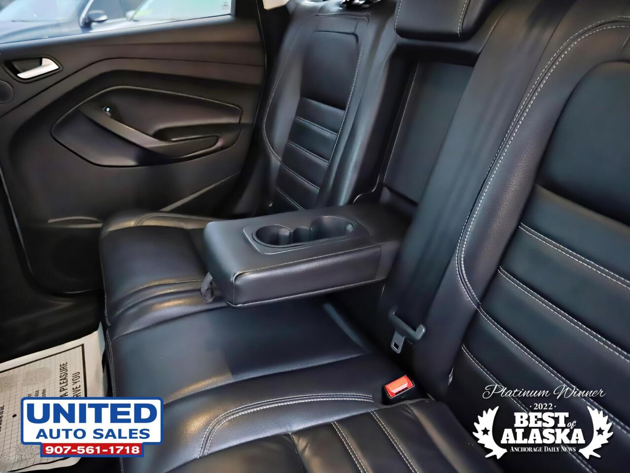 2019 Ford Escape Titanium AWD 4dr SUV 49