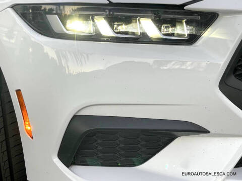 2024 Ford Mustang EcoBoost Premium