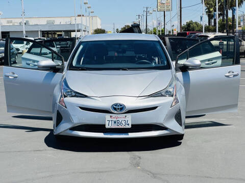 2016 Toyota Prius Two