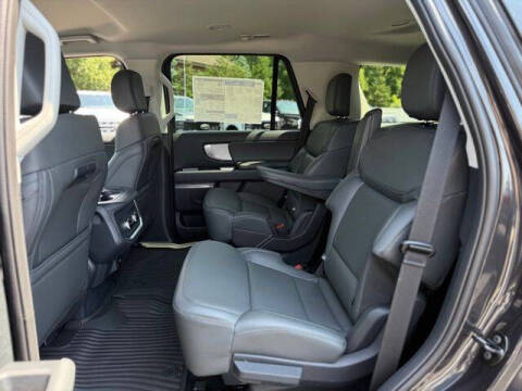 2027 Ford Expedition Active