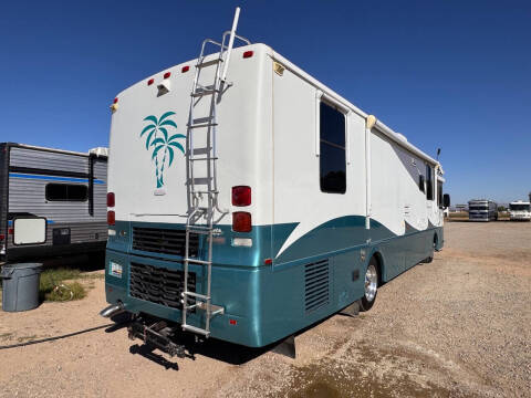 2005 Winnebago Journey