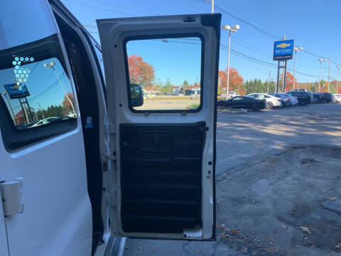 2024 Chevrolet Express 2500