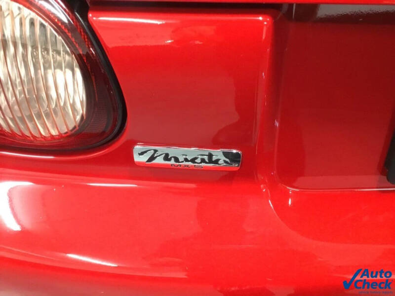 2002 Mazda MX-5 Miata LS