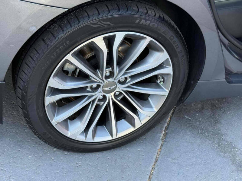 2016 Hyundai Genesis