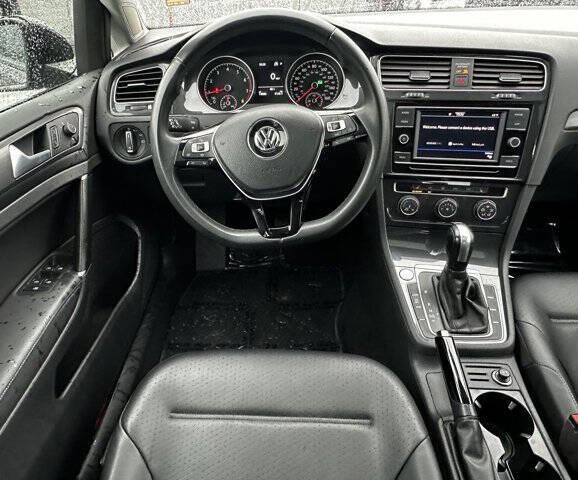 2021 Volkswagen Golf TSI