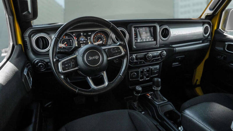 2021 Jeep Wrangler Unlimited Sahara Altitude