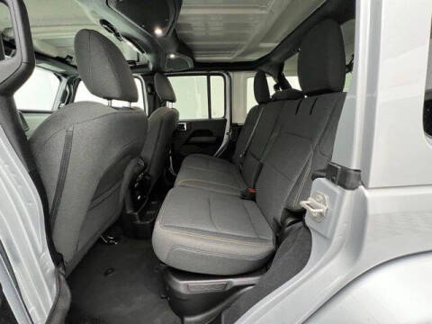 2024 Jeep Wrangler Sahara 4xe