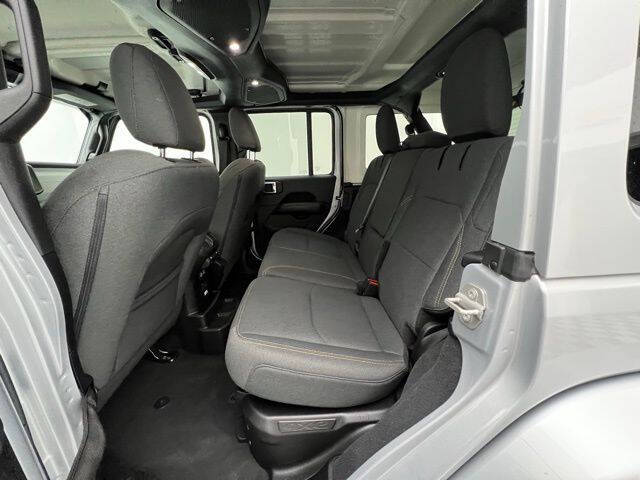 2024 Jeep Wrangler Sahara 4xe