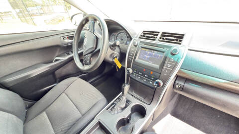 2015 Toyota Camry SE