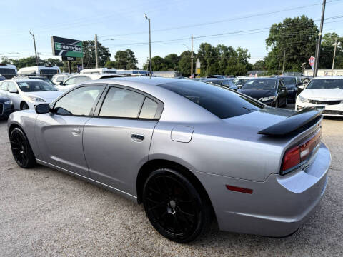 2013 Dodge Charger SE