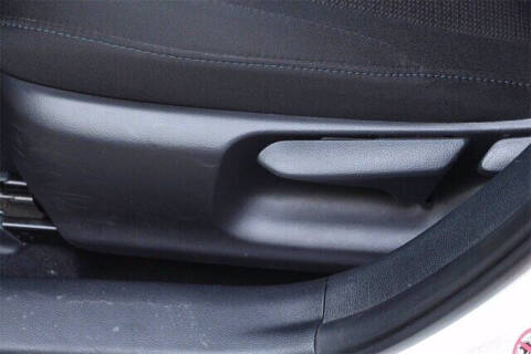 2019 Toyota Prius LE